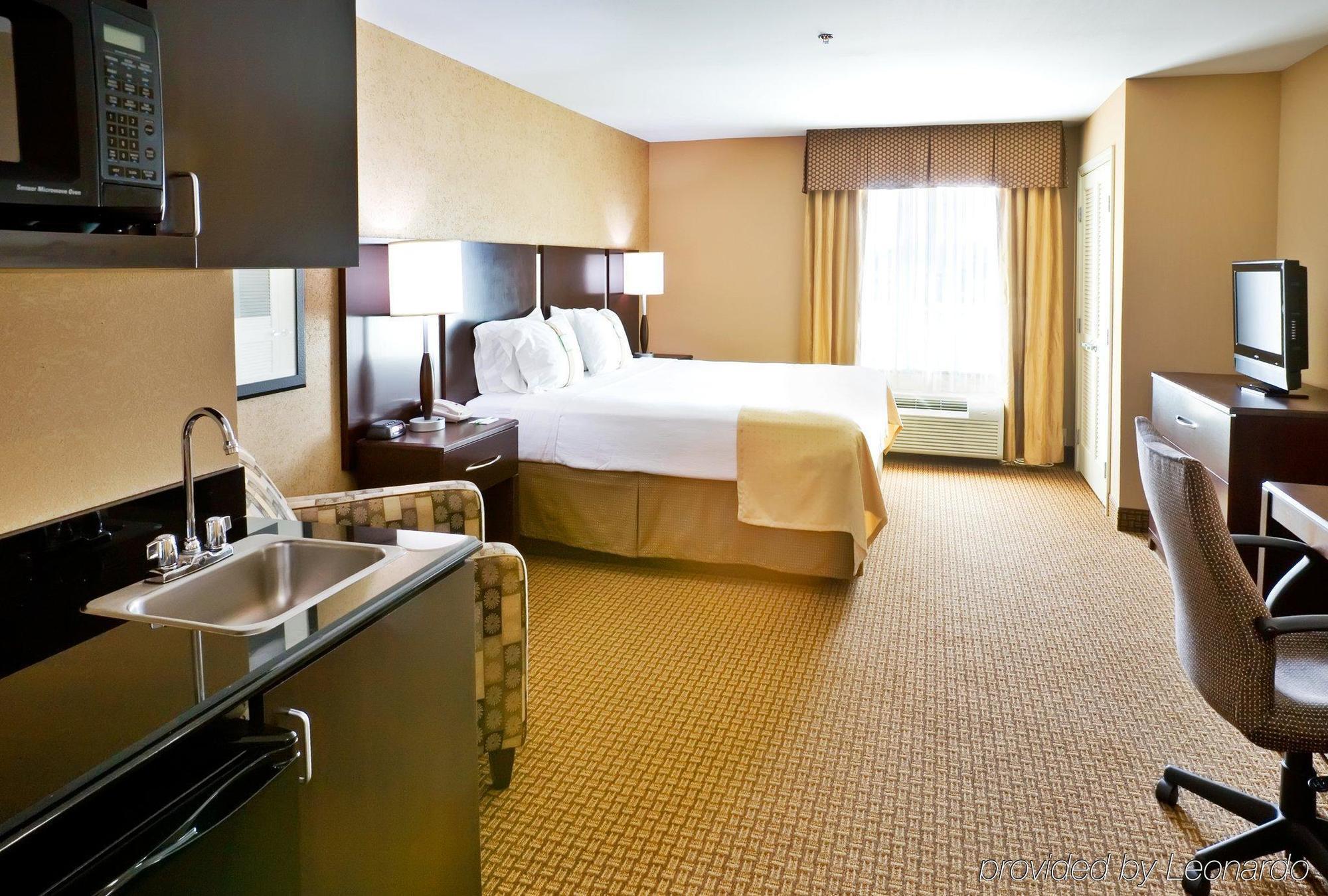 Springhill Suites By Marriott Denton Habitación foto
