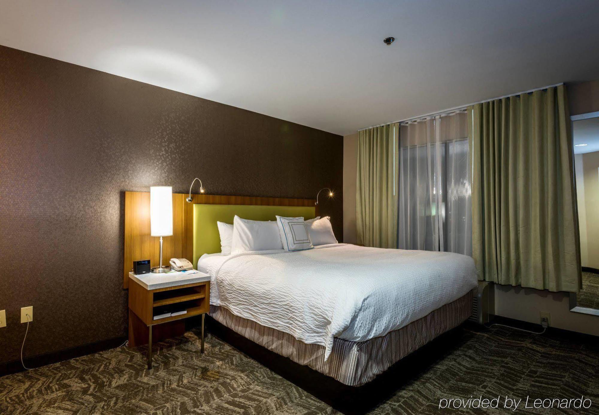 Springhill Suites By Marriott Denton Exterior foto